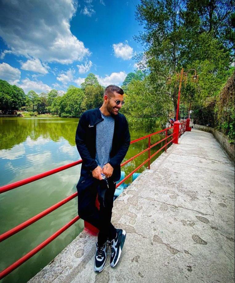 Luego de un tiempo, se desapareció de las pantallas televisivas y se mudó a los Estados Unidos. 