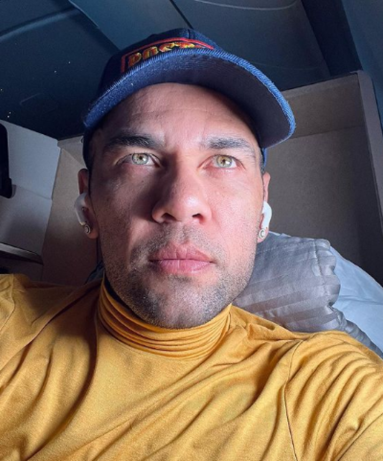 “Hoy hace 40 años que llegaste a nosotros. Llenando nuestras vidas y corazones de felicidad, amor infinito, luz, bendiciones y muchos sentimientos indescriptibles que siempre estarán”, comenzó.