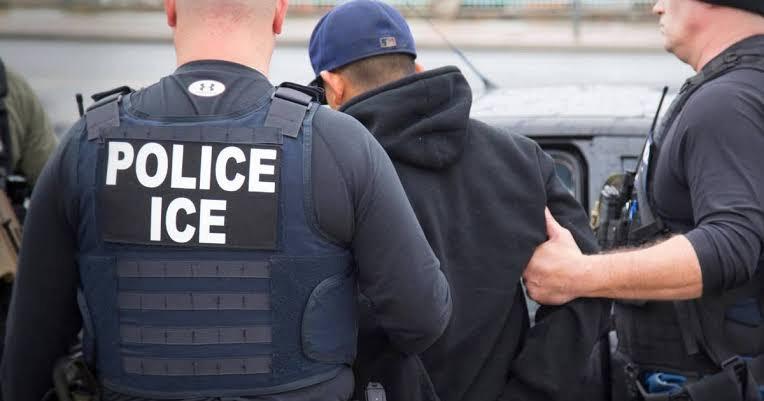 ICE detiene a tres hondureños; uno es señalado por masacre que dejó 12 muertos en 2016
