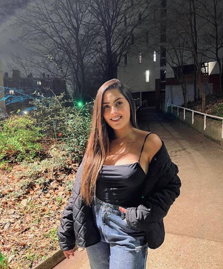 La hija de Romario ha abierto el canal para contar su experiencia como madre después de muchos años sin querer tener hijos.