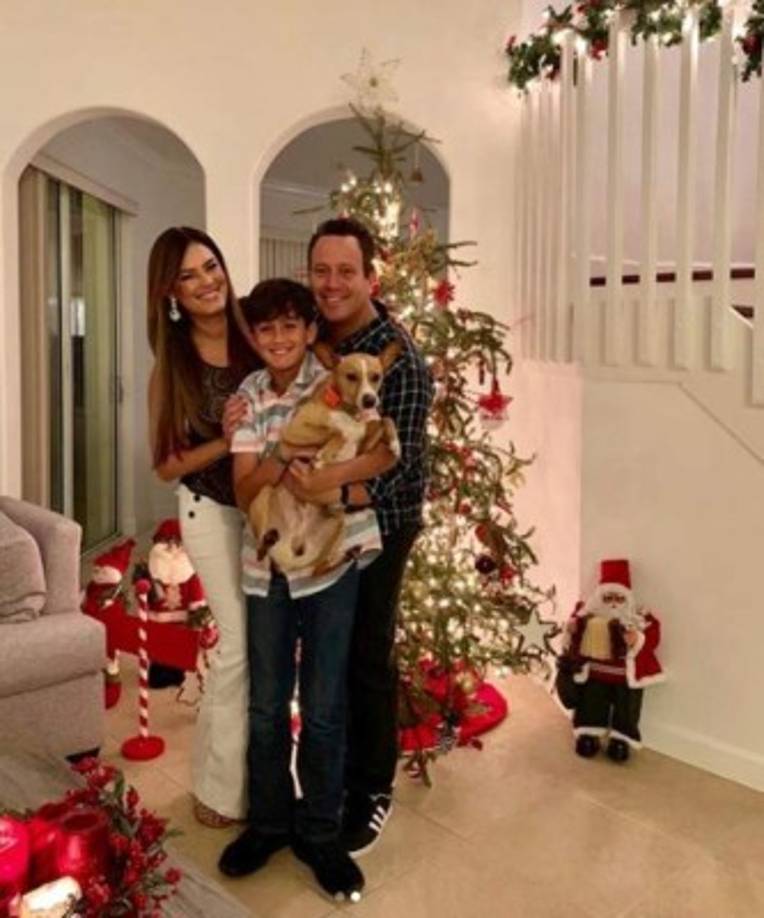 La hermana menor de Gaby está felizmente casada desde hace 16 años con el empresario Pedro Hernández.<br/><br/>