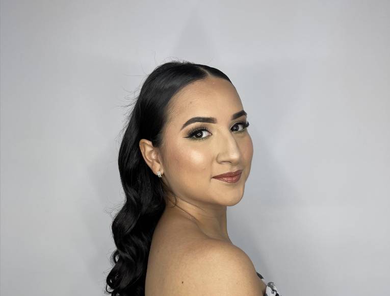 Ideas de maquillaje para lucirte en Navidad y Año Nuevo