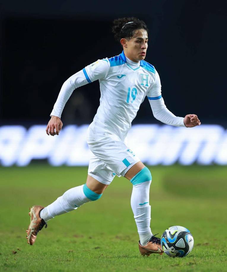 19. Jefryn Macías (Lobos UPNFM).