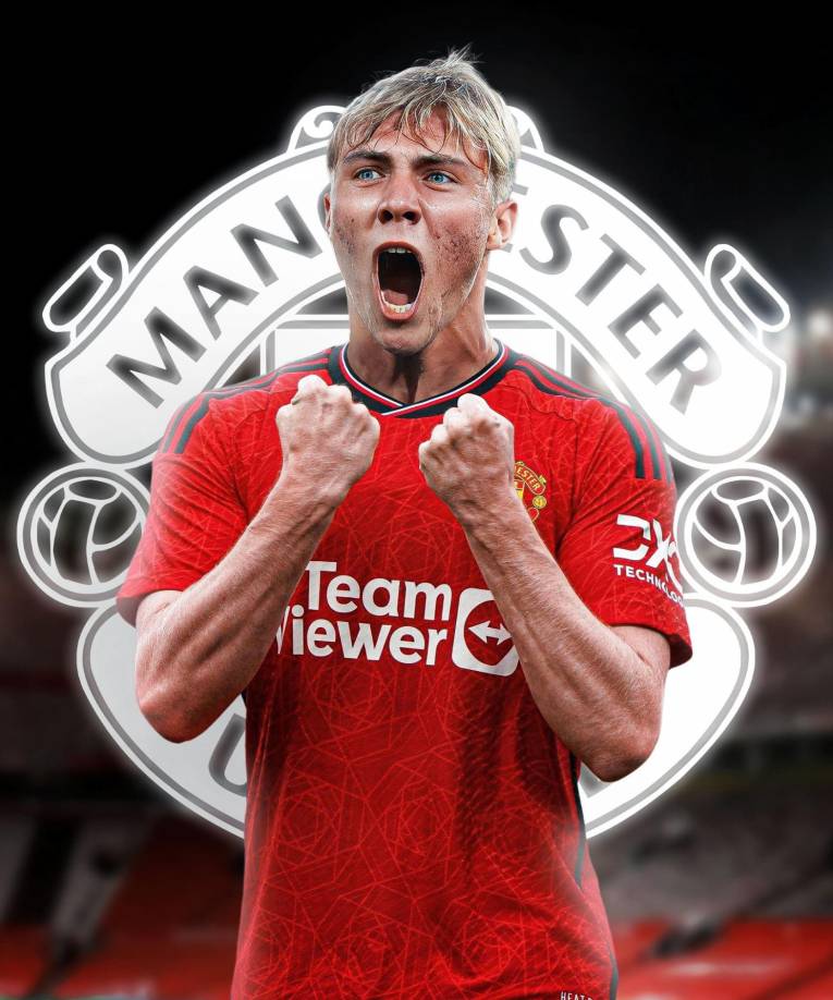 Informa Fabrizio Romano que Rasmus Højlund ya habría firmado su contrato con el Manchester United por cinco años.