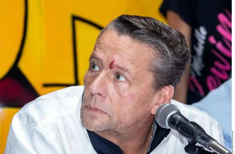 Además de su trabajo en televisión, Alfredo también trabajó en teatro y cine. Por tres años consecutivos fue presentador del programa matutino “Hoy” de Televisa.