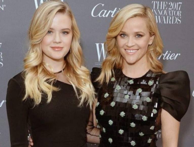 La hija de Reese Witherspoon luce casi idéntica a su madre, ella es Ava Elizabeth Phillippe de 18 años.