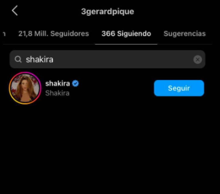 Lo mismo ocurre con Shakira, quien todavía sigue al padre de sus hijos en la red social.
