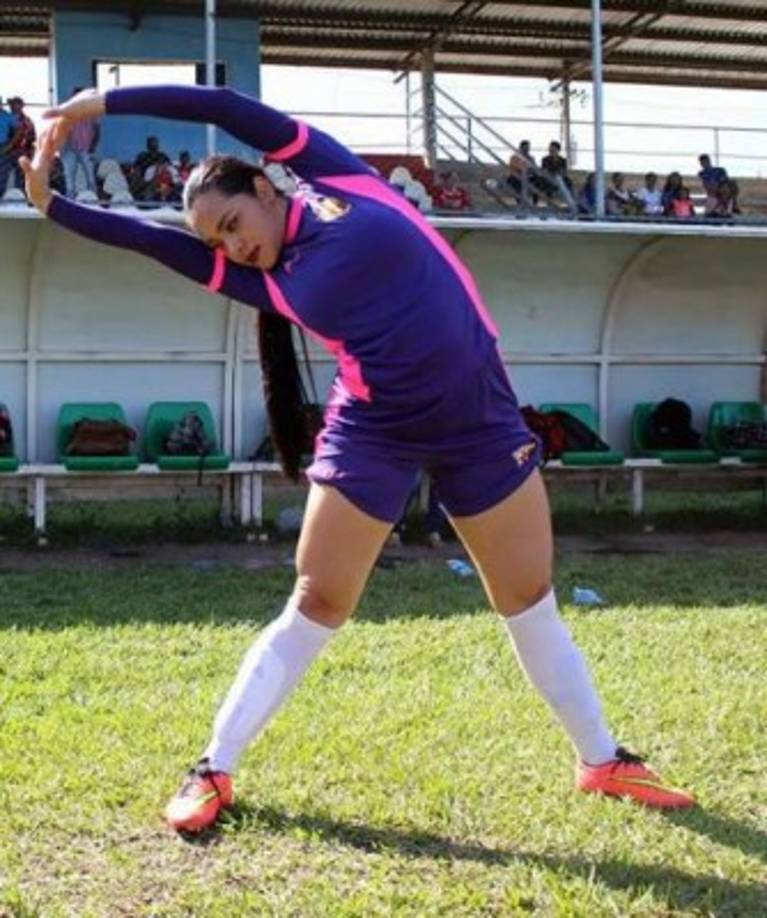 Yuridia Pineda tiene 20 años y juega en la posición de volante por la izquierda.