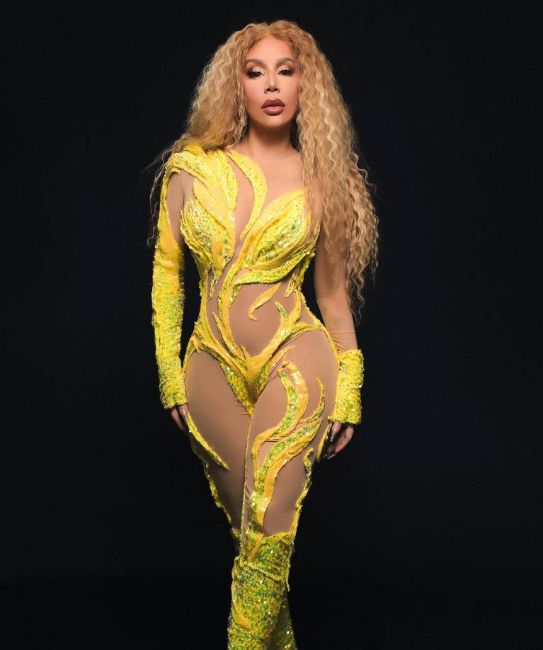 Ivy hizo énfasis en la lucha femenina y la búsqueda del empoderamiento en todas las áreas, en su emotivo mensaje recordó sus esfuerzos por incursionar en un mundo dominado por hombres y lo difícil que fue para ella posicionarse como una estrella. “Cuando usted salfa de aquí esta noche, en su playlist añada una canción de esta mujer que está aquí”, dijo la artista. 