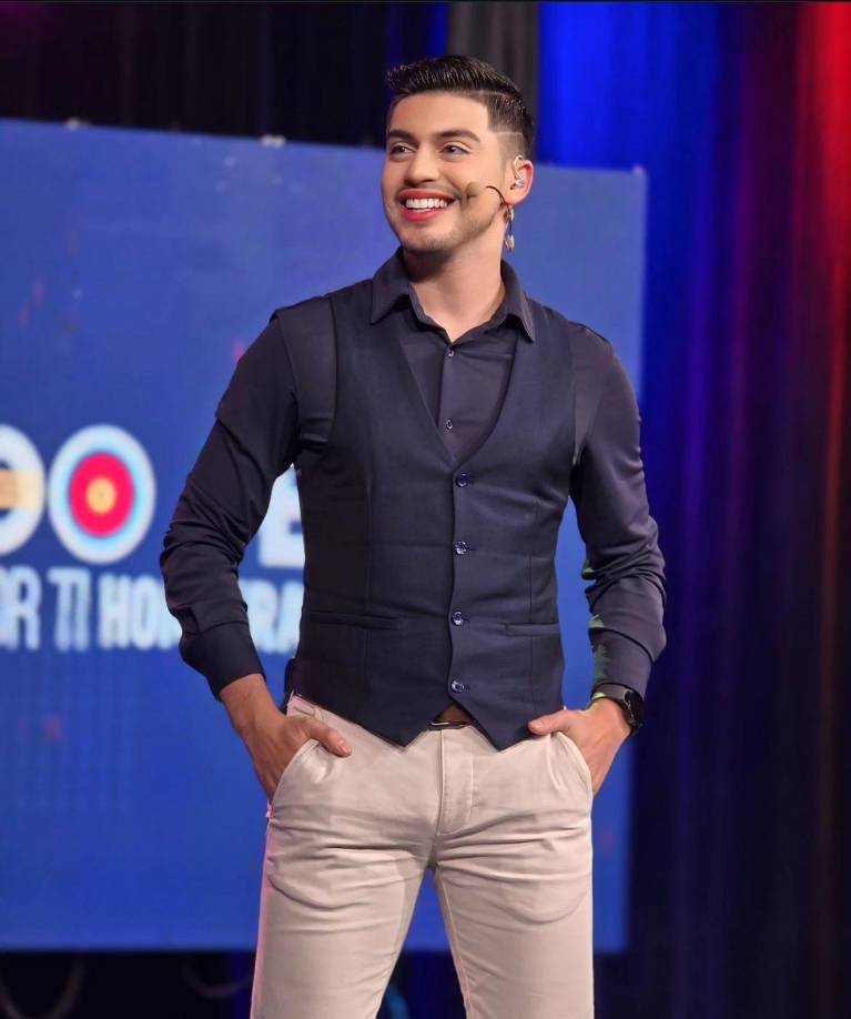 En el caso de César Enamorado, en el pasado fue vinculado con la también presentadora Alisson Mejía; sin embargo, todo quedó en rumor, aunque el presentador sí expresó sus sentimientos hacia su excompañera en HCH. 