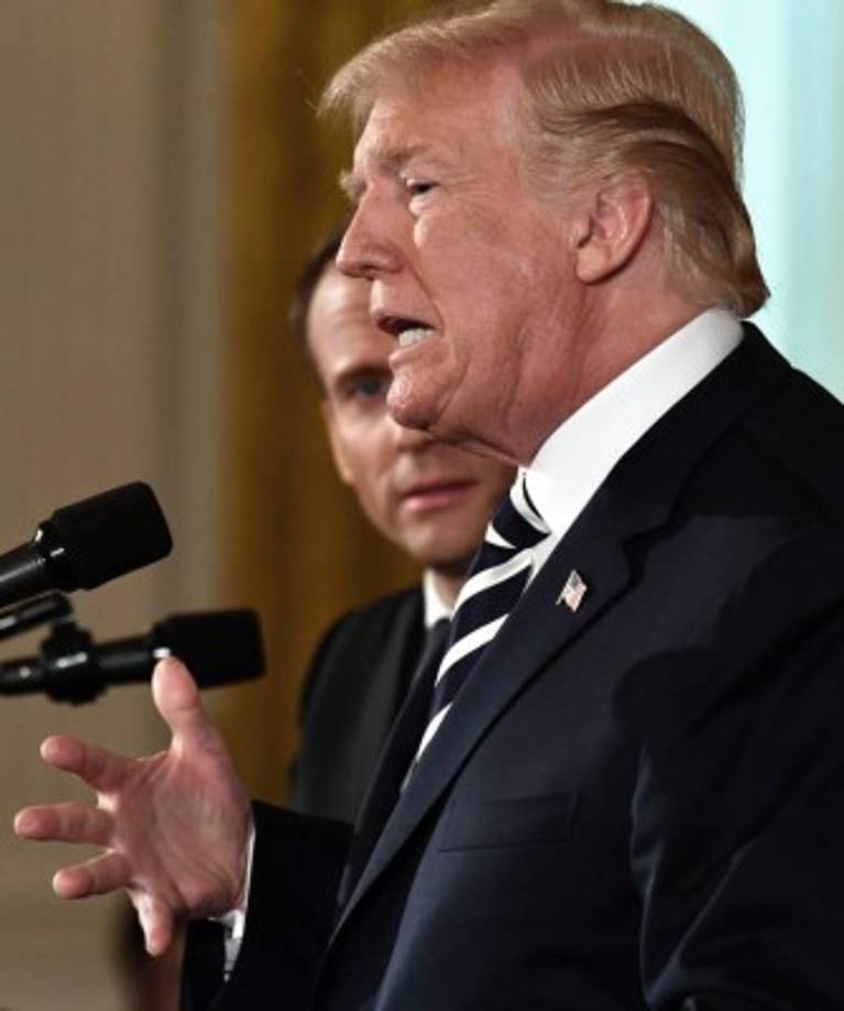 <br/>Macron, primer dirigente extranjero en ser recibido por Trump con los honores de una 'visita de Estado', será acogido con gran pompa, con una cena privada en el emblemático marco del Mount Vernon, la histórica residencia de George Washington, una ceremonia en el jardín de la Casa Blanca y una velada en sus salones.<br/><br/>Estos dos hombres, tan diferentes, tienen sin embargo un punto en común: ambos lograron una victoria electoral considerada durante mucho tiempo como inimaginable.