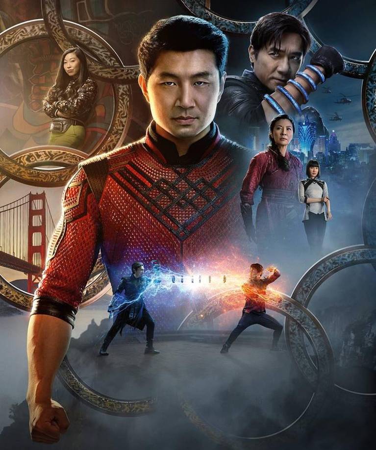 'Shang-Chi y la Leyenda de los Diez Anillos' la puedes ver por Disney+. Michelle Yeoh interpreta a Ying Nan, alguien cercano a Shang-Chi, y podría aparecer en futuras películas.
