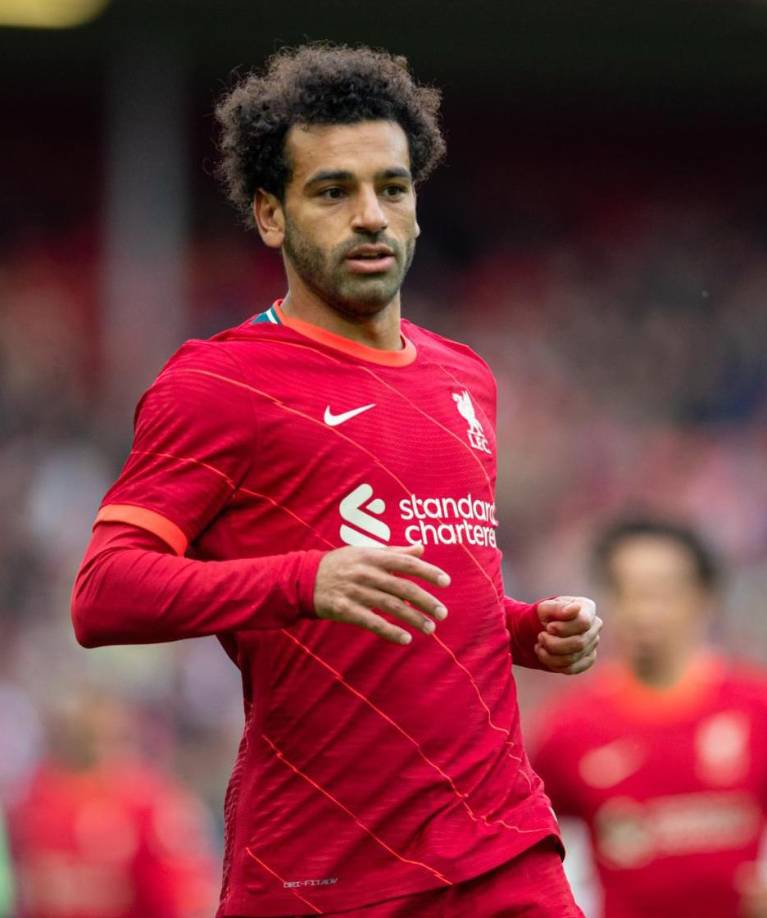 Según informa el diario As, el egipicio Mohamed Salah es del agrado de Xavi y podría llegar a las filas del FC Barcelona luego que es casi imposible que puedan fichar al noruego Haaland. Finaliza su contrato con el Liverpool en 2023 y sigue dando largas con su renovación.