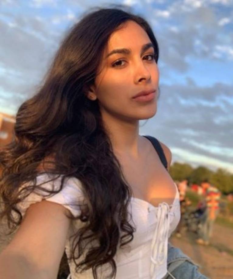 En sus redes sociales Victoria ha mencionado que a los 11 años perdió a su padre, algo que marcó su vida para siempre.