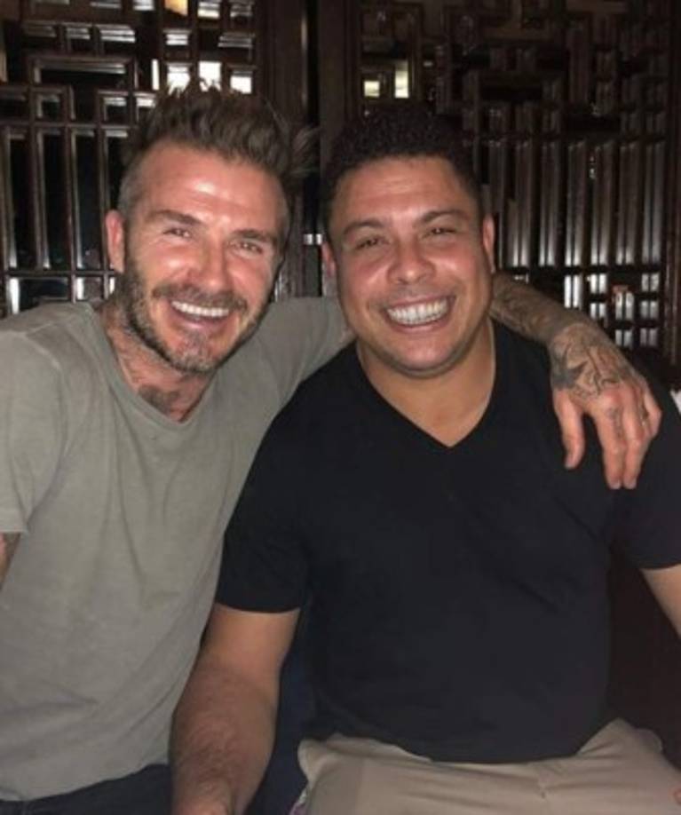 En su instagram suele compartir imágenes muy a menudo de él y su familia, así como de viejos amigos como esta en la que aparece junto al famoso Ronaldo.