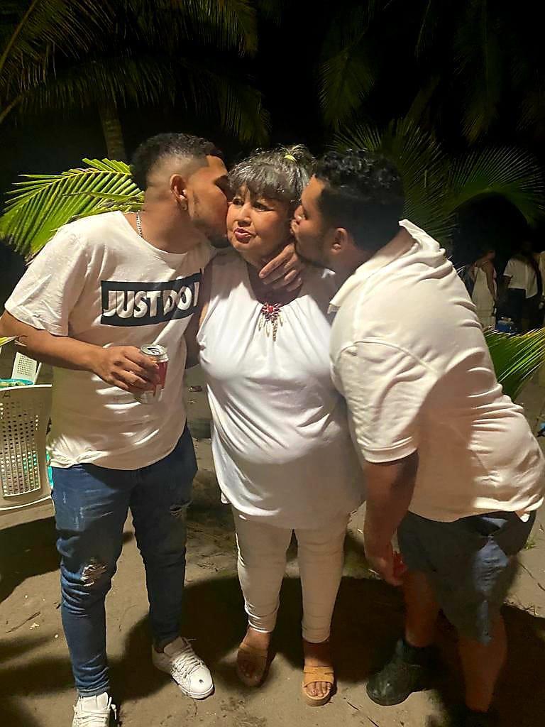 Sector El Carmen llora la partida de “Doña Pelu”