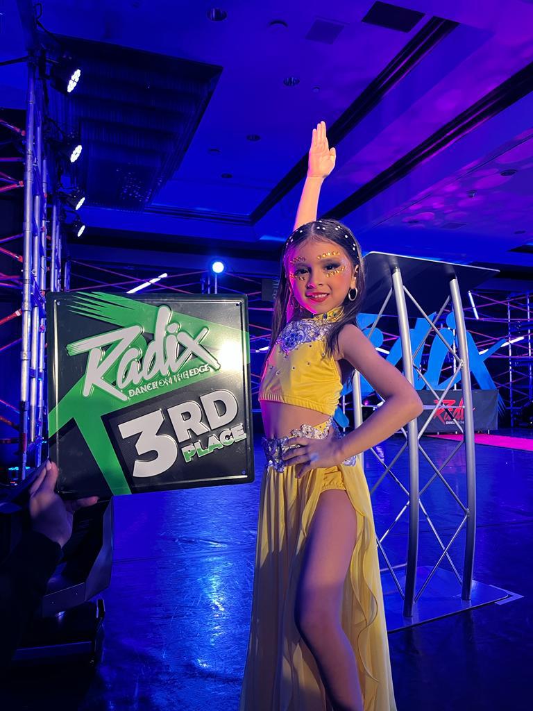 La academia sampedrana Lidys Dance Studio brilla en el extranjero