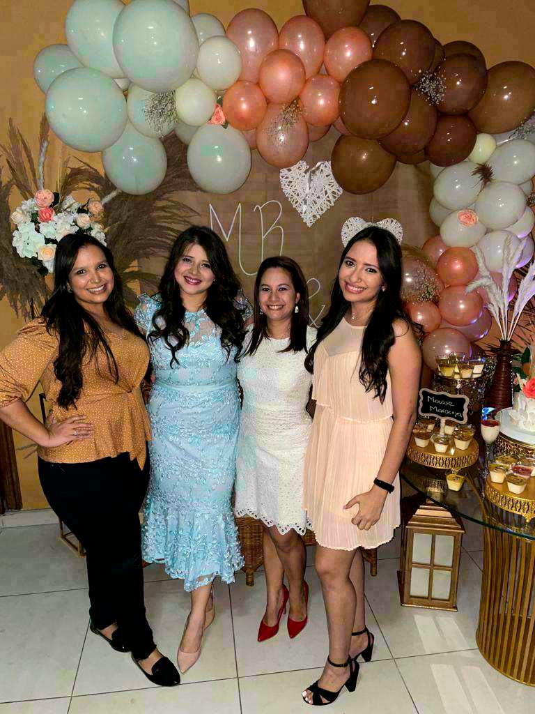 Fernando y Candy despiden su soltería