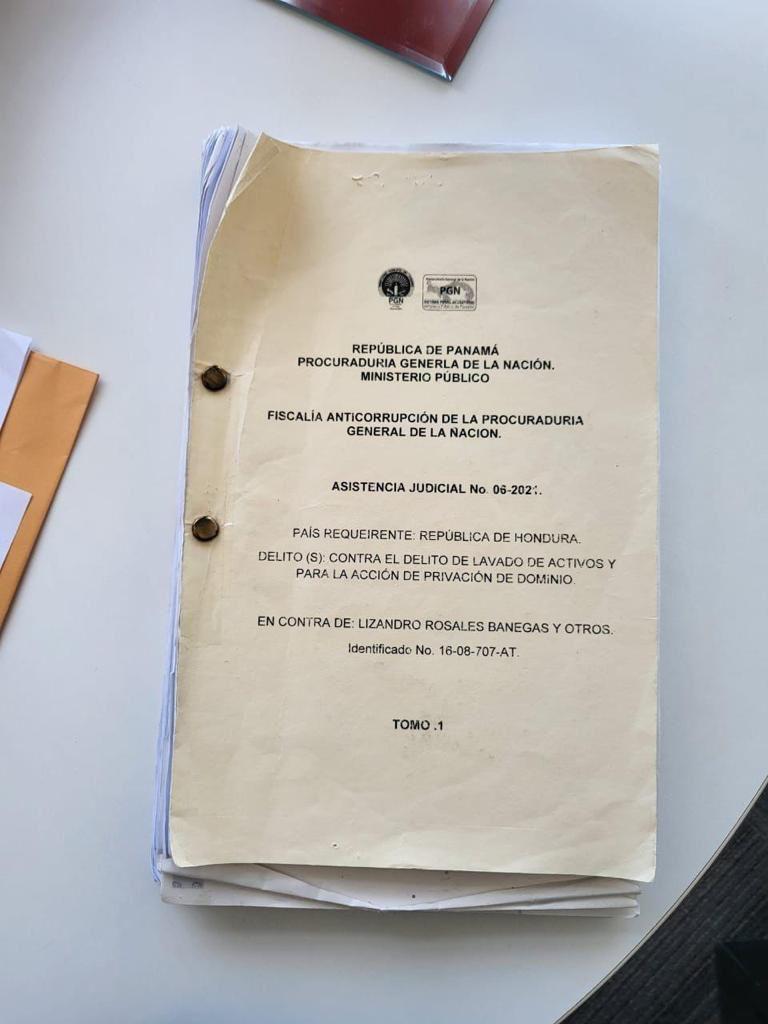 Folio sobre la solicitud de información acerca del excanciller Lisandro Rosales.