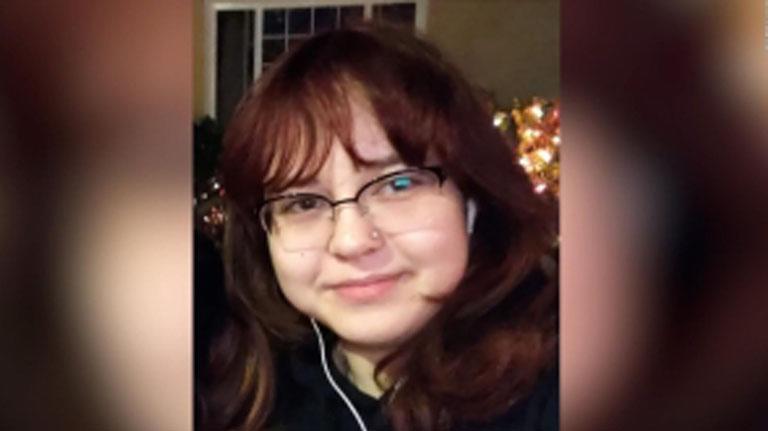 Investigan muerte violenta de adolescente que paseaba a su perro en un vecindario de Houston