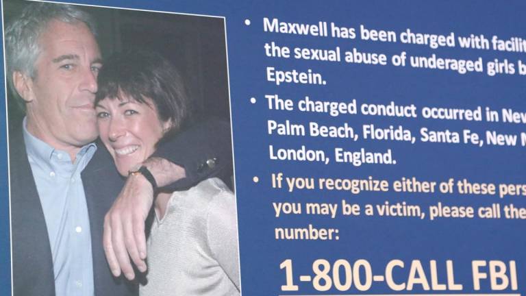 Ghislaine Maxwell es acusada por su presunto papel en la explotación sexual y el abuso de varias niñas menores por Jeffrey Epstein. EFE