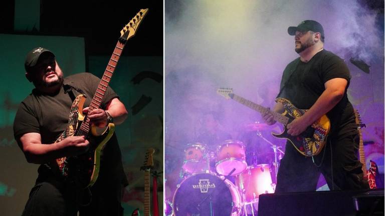 El músico Ramón Eduardo “Guayo” Cedeño, considerado uno de los mejores guitarristas de Honduras, murió por trastornos respiratorios, informaron fuentes cercanas al artista en redes sociales.