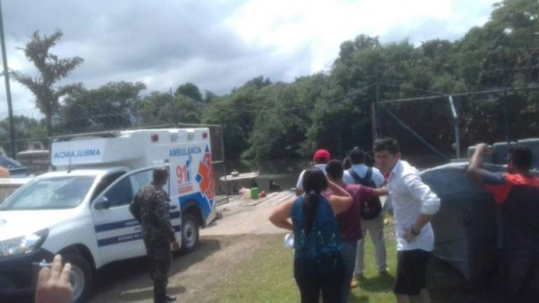 El rescatado fue trasladado a un centro médico para recibir atención.