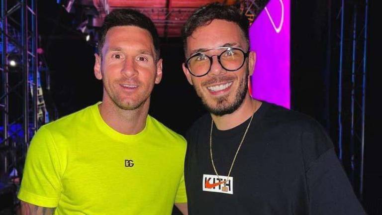 Lionel Messi dio positivo por coronavirus y las redes sociales han explotado ya que acusan a un DJ de haber “sido culpable” del contagio del astro argentino.