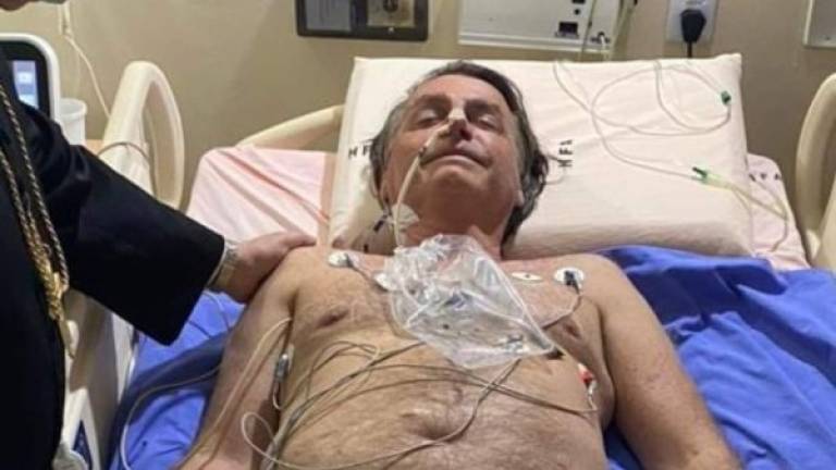 Bolsonaro publicó esta imagen desde el hospital de Sao Paulo donde está ingresado./Twitter.