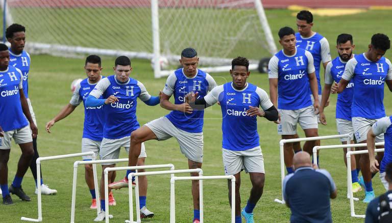 Romell Quioto arribó en horas de la tarde a San Pedro Sula e inmediatamente se unió a la concentración de Honduras.