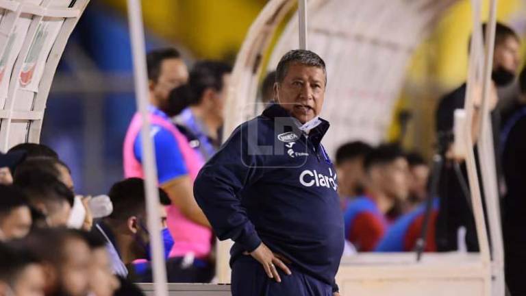 “Bolillo” Gómez sigue sin poder ganar como DT de Honduras.