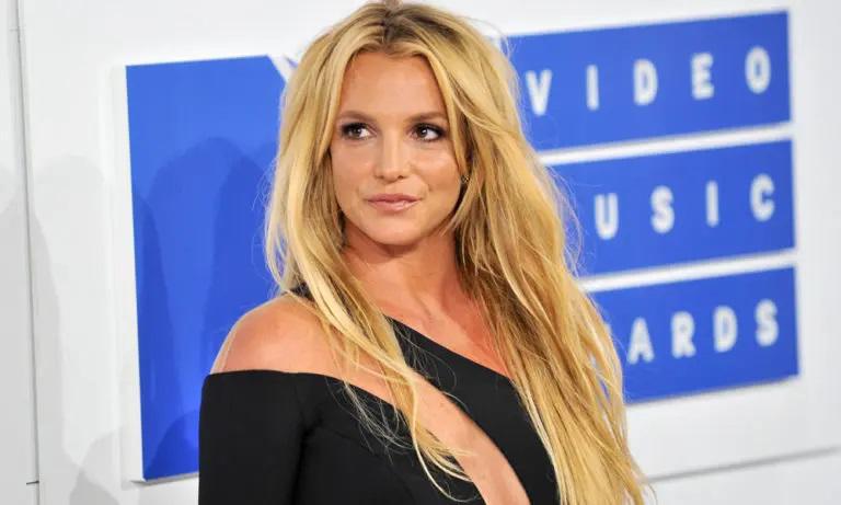 Britney Spears continuará pagando la manutención de su hijo menor