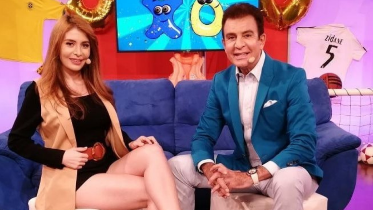 Salvador Nasralla junto a su esposa Iroshka Elvir en su programa “X-0 da Dinero”.