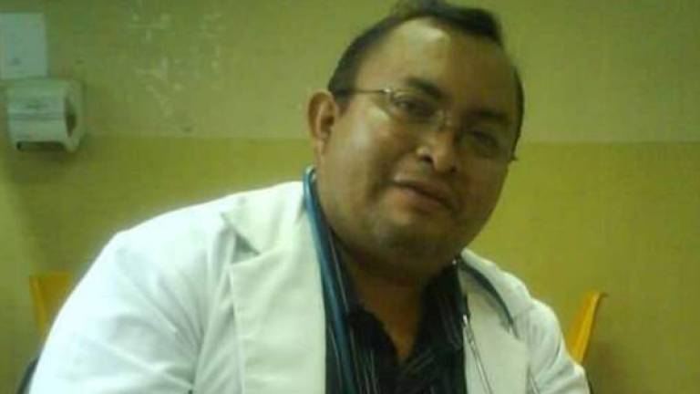 Fotografía en vida del doctor Héctor Baltazar Hernández.