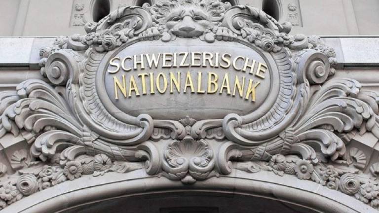 El Banco Nacional Suizo maneja un portafolio de US$643.000 millones, una parte del cual ha invertido en empresas como Apple, Microsoft y Exxon Mobil.