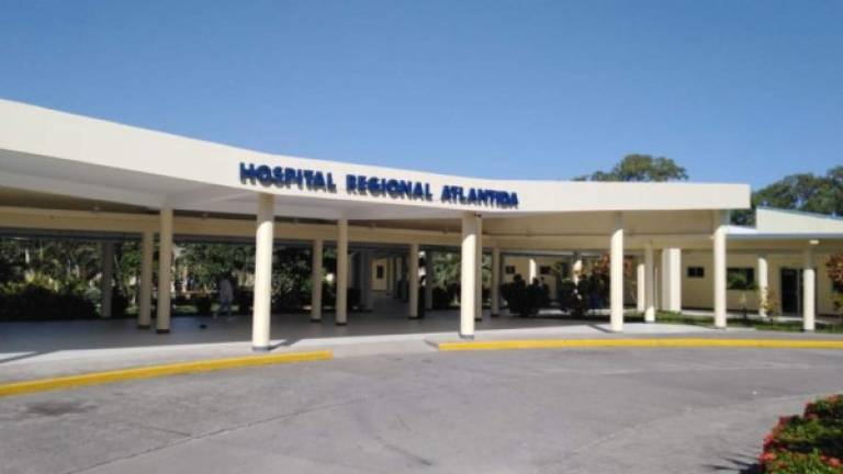 Una mujer procedente de Utila fue ingresada al Hospital Regional Atlántida de La Ceiba.