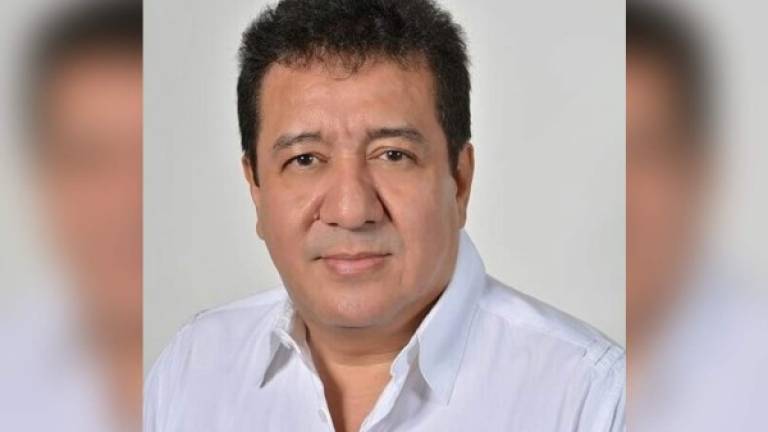 El doctor Alexis Javier Reyes Amaya fue vicepresidente del Colegio Médico de Honduras (2010-2012).