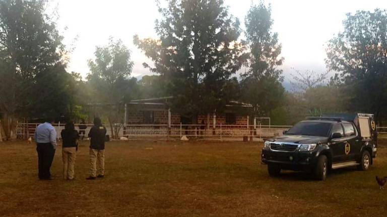 Se trabaja en el marco de ocho cuentas bancarias, cuatro vehículos y nueve bienes inmuebles.