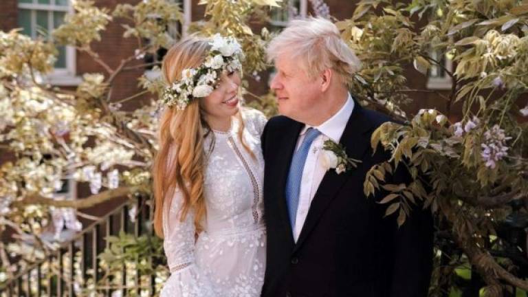 Boris Johnson y Carrie Symonds se casaron en secreto pese a las restricciones por la pandemia de covid 19.//
