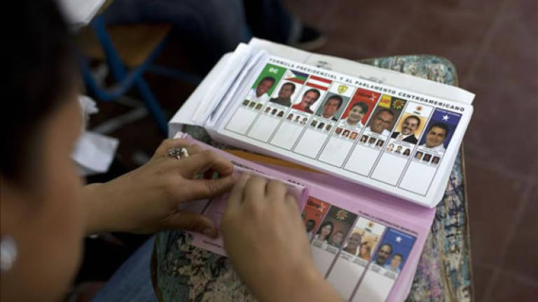 Unos 5,3 millones de hondureños, de los 8,5 millones que constituyen la población del país centroamericano, fueron convocados a las urnas el domingo para elegir a sus nuevas autoridades. EFE