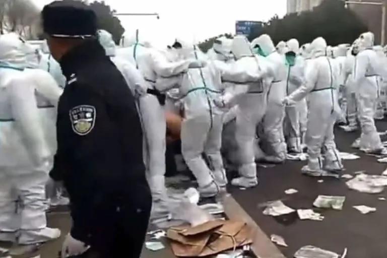 Violentas protestas en la mayor fábrica de iPhone de China