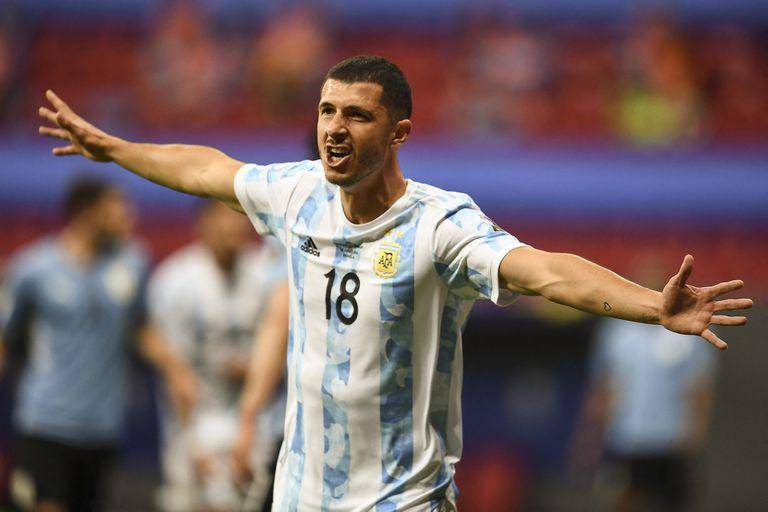 El centrocampista de 29 años viene de disputar la Copa América 2019, Copa América 2021 y el Mundial de Qatar 2022 con Argentina.