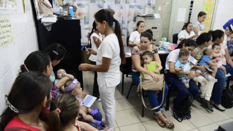 Las vacunas están disponibles en todos los establecimientos de salud de San Pedro Sula.