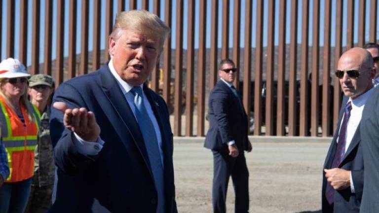 Trump supervisó las obras de construcción del muro en la frontera sur para evitar el paso de inmigrantes a EEUU./AFP.