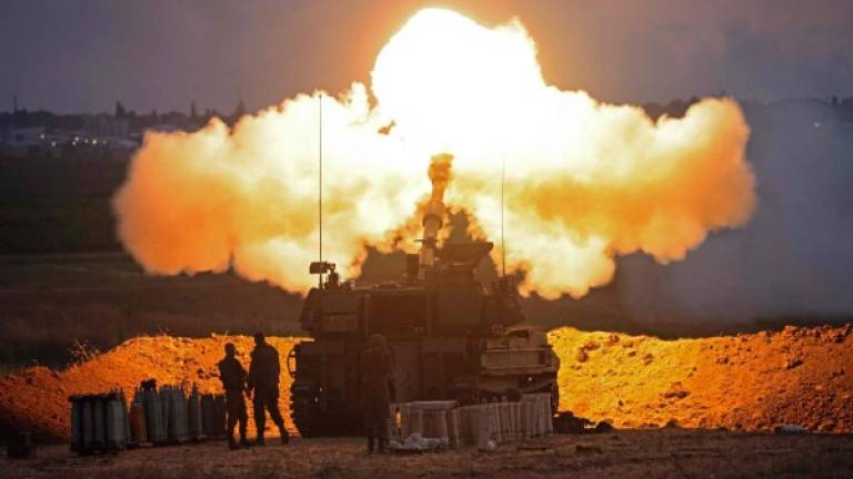 Cuatro cohetes fueron lanzados hoy desde el Líbano hacia Israel, en el tercer ataque de este tipo desde el inicio de la actual escalada bélica con Gaza, y que hizo sonar las alarmas antiaéreas en localidades del norte israelí.
