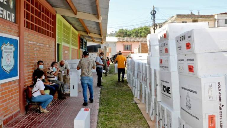Al medio día solo se había recibido el material electoral de 7 de 23 municipios de Copán.