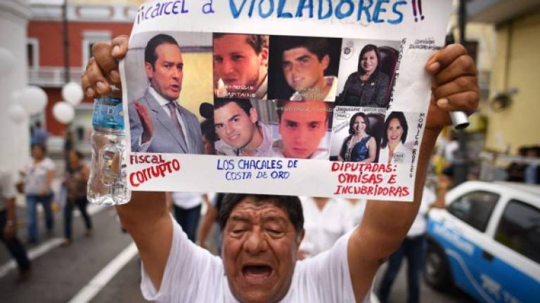 Los ciudadanos exigen justicia por la supuesta violación de una menor en Veracruz.