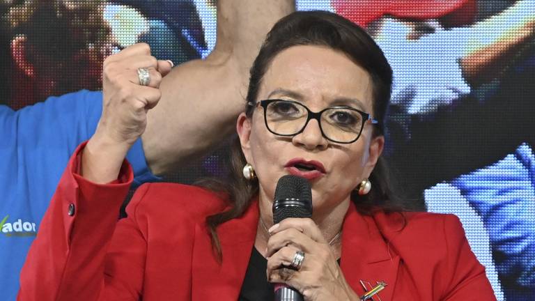España se une a las felicitaciones a Xiomara Castro, primera mujer en llegar a la presidencia de Honduras.