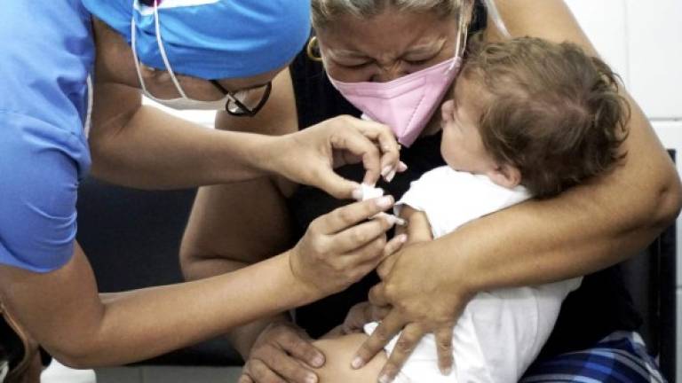 Hasta la fecha se han vacunado a más de 3,700 niños de un año. Foto: Amílcar Izaguirre.