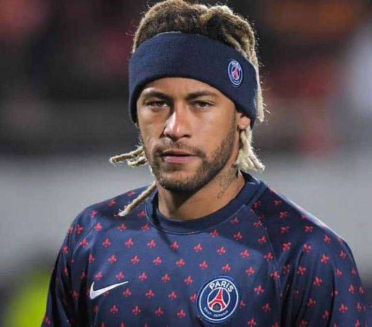 Bombazo. .Neymar no se presentó a entrenar con el PSG y en el club francés han reconocido que el atacante brasileño no quiere seguir en el cuadro galo. Sin embargo, señalaron que el atacante debe de presentarse a entrenar, de lo contrario tomarán sus respectivas medidas.